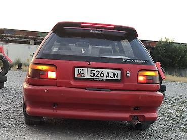 Toyota: Toyota Corolla: 1990 г., Хэтчбэк — 8