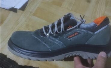 Кышкы спорт үчүн башка товарлар: Дорогой бренд 48 размер