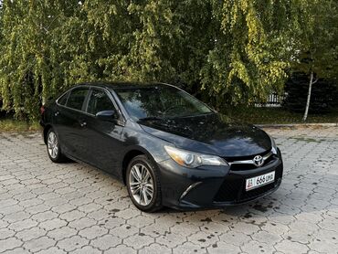 срочно продам авто в связи с переездом: Toyota Camry: 2016 г., 2.5 л, Типтроник, Бензин, Седан