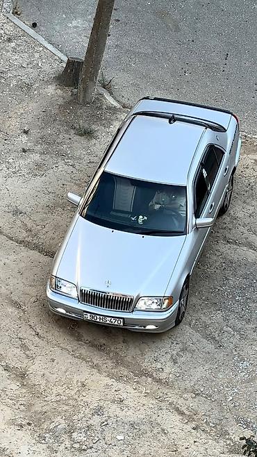 getiz: Mercedes-Benz C-Class: 1.8 l | 1997 il Sedan — 3