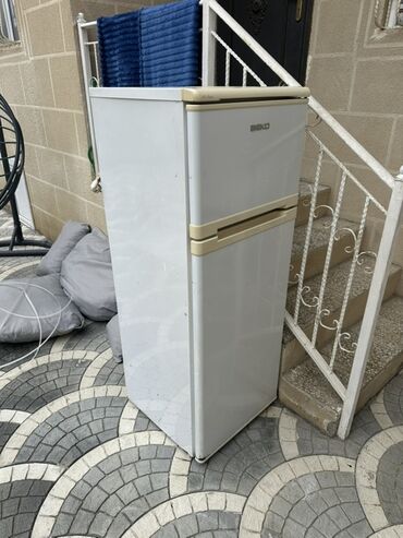 Paltaryuyan maşınlar: Beko iki qapılı soyuducu Matoru işlemir watsapa yazın - Üst kamera