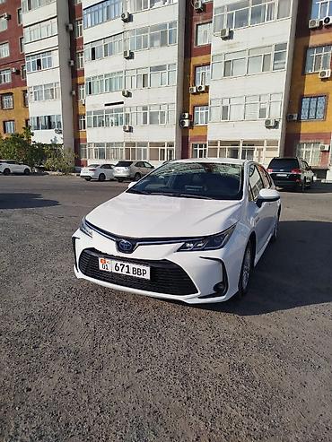 крыло королла: Toyota Corolla: 2021 г., 1.8 л, Вариатор, Гибрид, Седан — 1