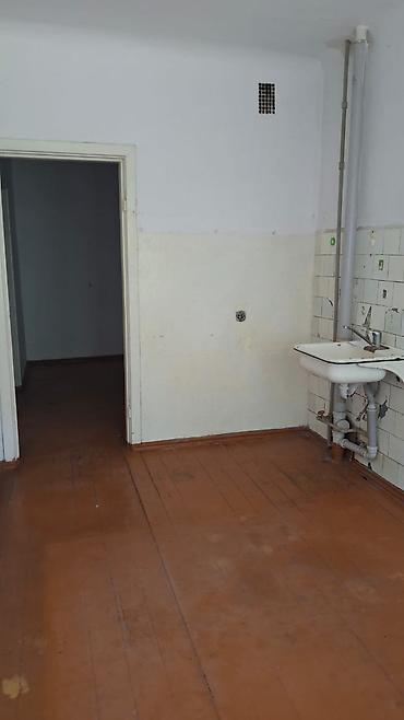 ак кеме старый аэропорт: 3 комнаты, 60 м², 1 этаж, Старый ремонт — 6