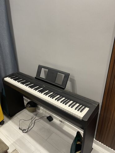 пианино аренда: Срочно Продаю электронное пианино от YAMAHA Оригинал Есть педаль