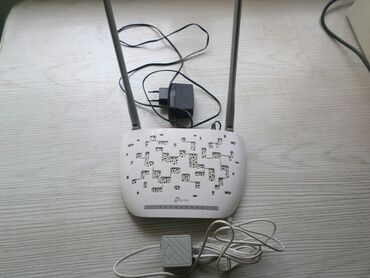 шнур для ноутбука: Wi-Fi роутер. Tp-Link. модель W 8961 N ADSL 2+. (КыргызТелеком )