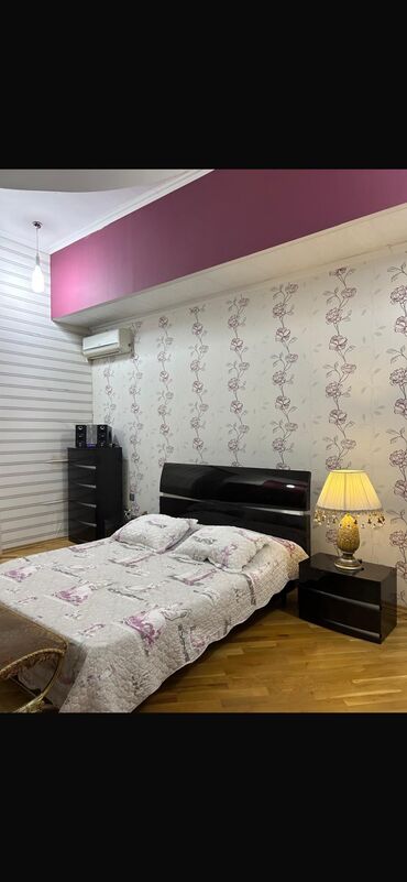 Yataq otağı dəstləri: İkinəfərlik çarpayı, 2 tumba, Komod, Termo, İtaliya, İşlənmiş -da lalafo.az — 4 Yataq otağı dəstləri: İkinəfərlik çarpayı, 2 tumba, Komod, Termo, İtaliya, İşlənmiş — 4