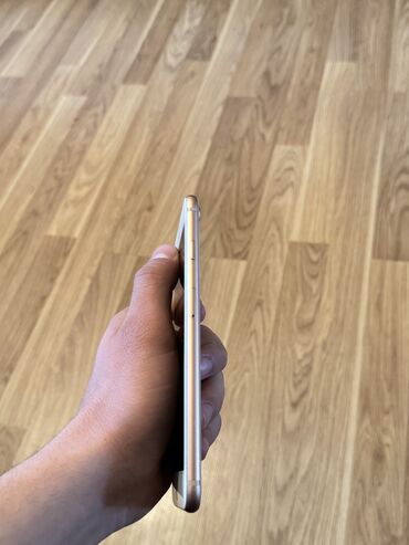 Apple iPhone: IPhone 8 Plus, 64 GB, Rose Gold, Barmaq izi — 12