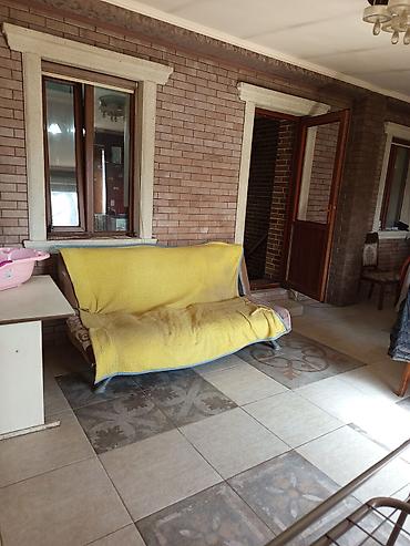 Продажа коттеджей и домов: Продаю дом в очень хорошем районе два санузел зал прихожая большая — 30