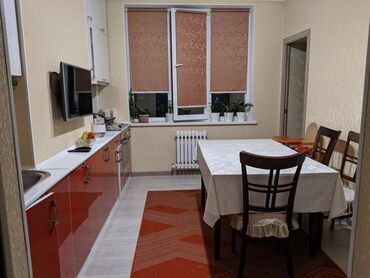 аю гранд мебель бишкек в Кыргызстан | Продажа квартир: 2 комнаты, 68 м², Элитка, 3 этаж, Старый ремонт, Центральное отопление