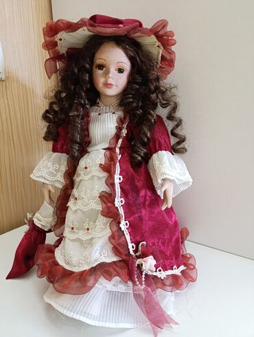 фарфоровая кукла: Кукла фарфоровая