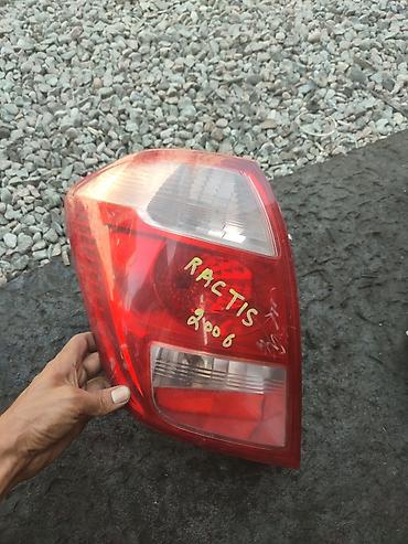 рактис: Задний левый стоп-сигнал Toyota 2005 г., Б/у, Оригинал, Япония — 2