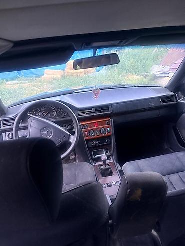 Транспорт: Mercedes-Benz E-Class: 1995 г., 3.2 л, Механика, Бензин, Седан — 5
