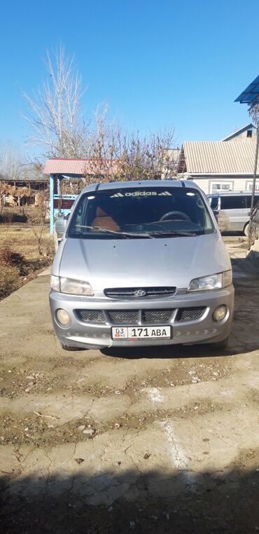 Hyundai: Hyundai Starex: 1999 г., 2.5 л, Механика, Дизель, Минивэн