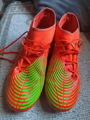 kopačke broj 32: Football boots, Adidas, size - 43