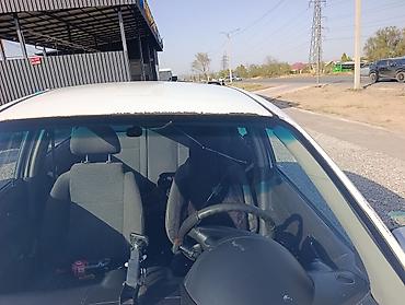 Другие автомобили: Газ бензин на обычных номерах Белый компактный седан (4 двери) с — 6