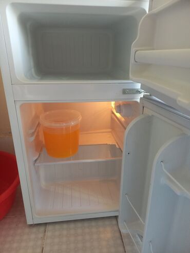 холодильник торговый бу: Продаю б/у холодильник. 80 см.
стоимость