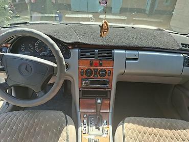 салон гелик: Mercedes-Benz E-Class: 1998 г., 2 л, Автомат, Бензин, Седан — 8