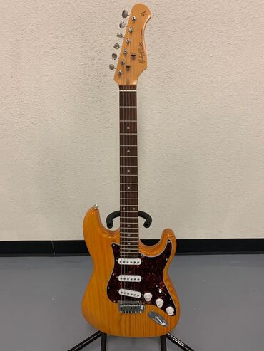 Səs avadanlığı: Elektron gitara, 6 sim, İşlənmiş, Ünvandan götürmə, Pulsuz çatdırılma, Ödənişli çatdırılma