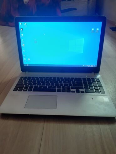 Modemlər və şəbəkə avadanlıqları: İşlənmiş Sony, 15.4 ", Intel Pentium, 512 GB