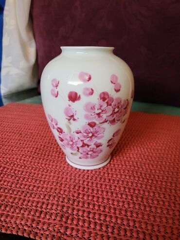 Ostali kućni dekor: Vaza nova wallendorf 1963.g.+ Nemacka. Nova vaza,sve na njoj odsjaj — 1