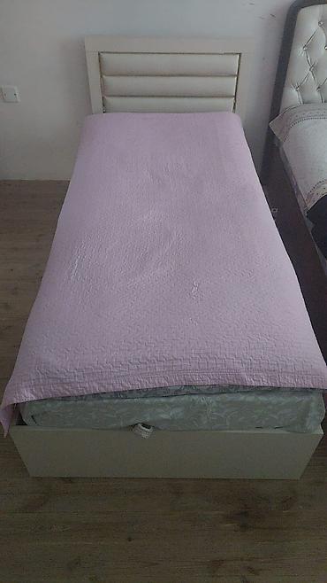 Carpayi_150azn Az islenib. Ideal veziyyetdedir. Bazali ve matraslidir