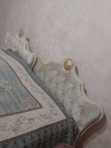 Yataq otağı dəstləri: Təknəfərlik çarpayı, Dolab — 8