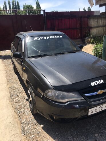 авто ока: Daewoo Nexia: 2011 г., 1.5 л, Механика, Бензин, Седан