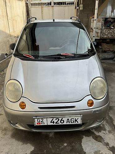 Другие автомобили: Компактный городской хэтчбек серебристого цвета. Характеристики и — 13