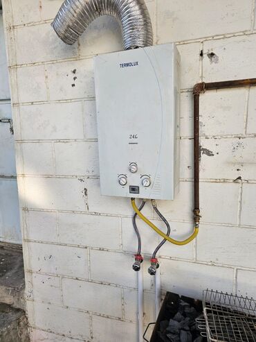 Uzunmüddətli kirayə evlər: 250 azn aylıq kirayə ve həmdə satılır 47000 azn satış qiyməti Ev — 4