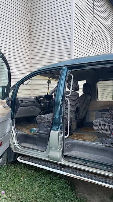 водный катер: Mitsubishi Delica: 1997 г., 2.8 л, Автомат, Дизель, Минивэн — 5