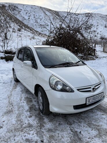 Honda: Honda Fit: 2004 г., 1.5 л, Вариатор, Бензин, Хэтчбэк — 3