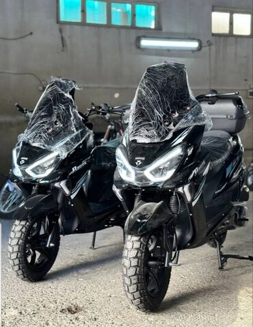 купить трехколесный мотороллер: Скутер Yamaha, 150 куб. см, Бензин, Новый, В рассрочку