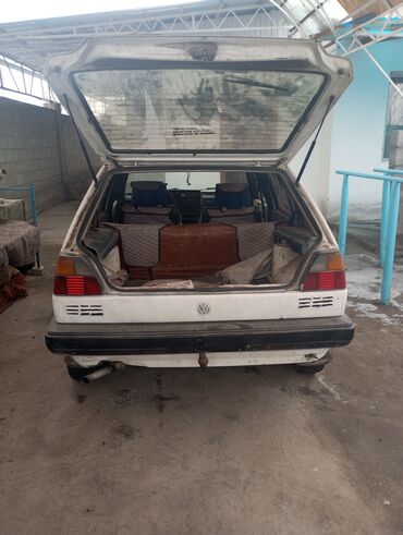 Volkswagen: Volkswagen Golf: 1988 г., 1.3 л, Механика, Бензин