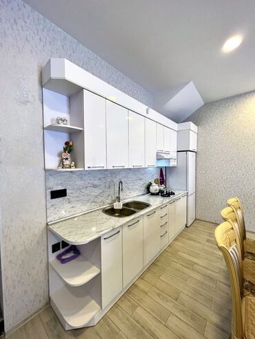 Günlük kirayə evlər: 240 kv. m, 5 otaqlı, Qaz, Su, İnternet — 16