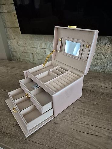 Kutije za odlaganje: Elegantna kutija/organizator za nakit - Materijal: spolja mekana — 3