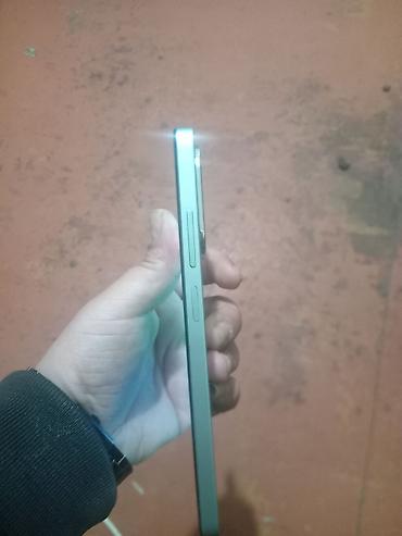 mini 6 ipad: Smartfon – 128 GB yaddaş, su damcısı formalı ön kamera kəsiyi olan tam — 2