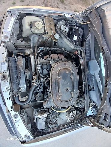 mercedes 180 b: Mercedes-Benz 190 (W201): 2 l | 1989 il Sedan — 4