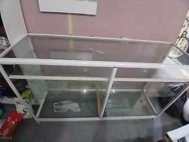купить полки на стену: Şüşə vitrin 30 çanata 1.50 uzunu — 2