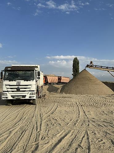 Услуги самосвала: Заказать Хово, Доставка щебня, угля, песка, чернозема, отсев, 30 тонн — 11