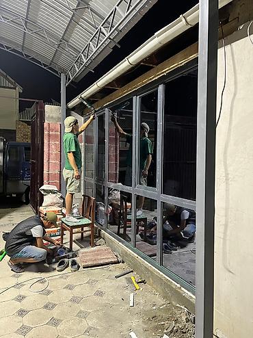 Пластиковые окна на заказ: Пластиковое окно на заказ, Тип окна: Витражные, Мансардные, Панорамные, Декоративные особенности: Другие особенности, Бесплатная установка, В рассрочку — 7