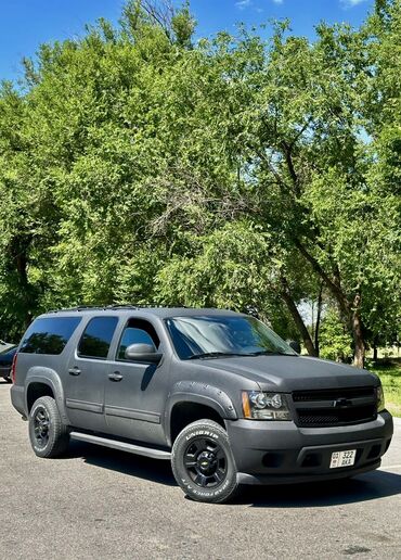 меняю на внедорожник: Chevrolet Suburban: 2010 г., 6 л, Автомат, Газ, Внедорожник