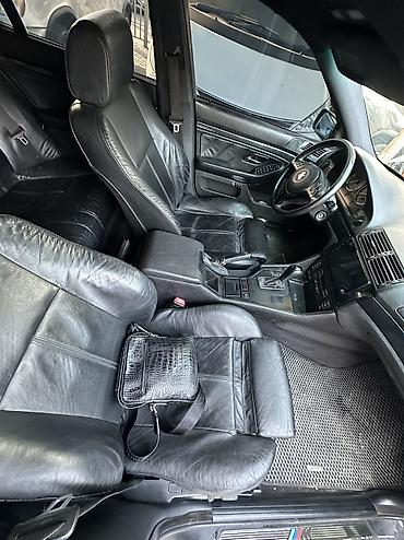 подкрыльник е39: BMW 5 series: 2001 г., 3 л, Автомат, Бензин, Седан — 6
