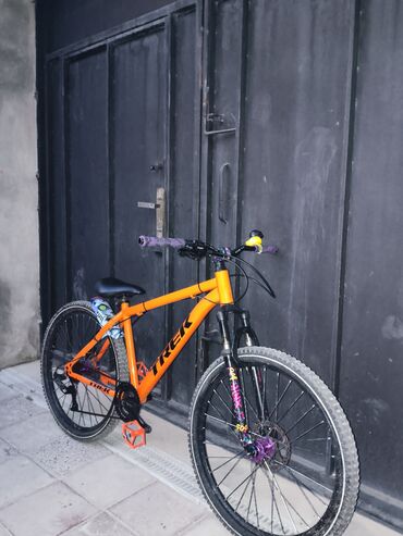 Şəhər velosipedləri: Yeni Şəhər velosipedi Trek, 26", sürətlərin sayı: 8