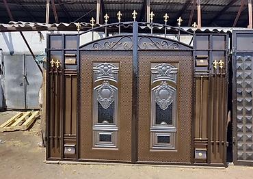 Распашные ворота: Кованные ворота из металла - Тип: распашные уличные ворота с — 17