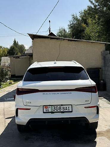спойдер: BYD E2: 2021 г., Автомат, Электромобиль, Кроссовер — 2