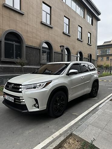Toyota Highlander: 2018 г., 3.5 л, Автомат, Бензин, Кроссовер