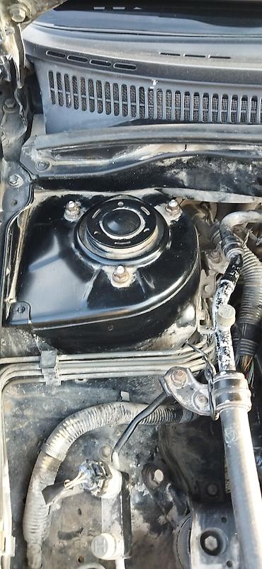 Toyota: Toyota Corolla: 2002 г., 1.6 л, Ручные, Бензин, Седан — 11