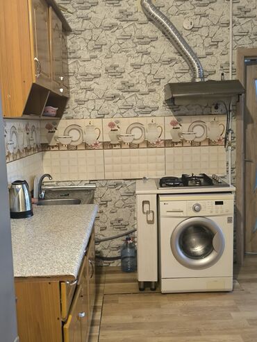 Uzunmüddətli kirayə mənzillər: Kiraya ev köhne gunesli Afrodita sadliq sarayinin yani.Yeni tikili -da lalafo.az — 10 Uzunmüddətli kirayə mənzillər: Kiraya ev köhne gunesli Afrodita sadliq sarayinin yani.Yeni tikili — 10