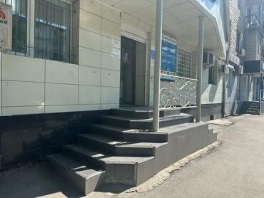аренда мини офиса: Сдаю Офис, 51 м², В торговом центре, 1 линия