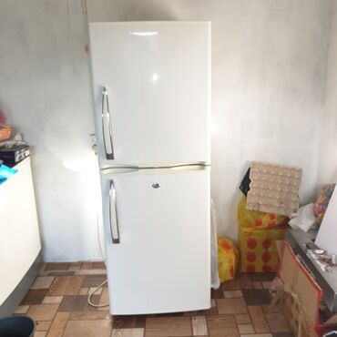 ищу холодильник: Двухкамерный Beko, цвет - Белый, Б/у